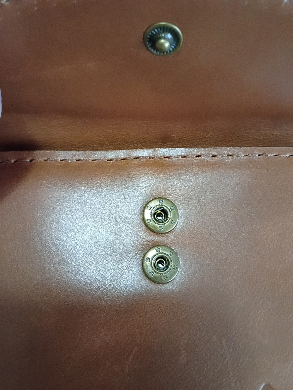 Patricia Nash VintagEuc Kiss Lock Brown Leather Bifold Wallet with Floral Emboss - Picture 11 of 12